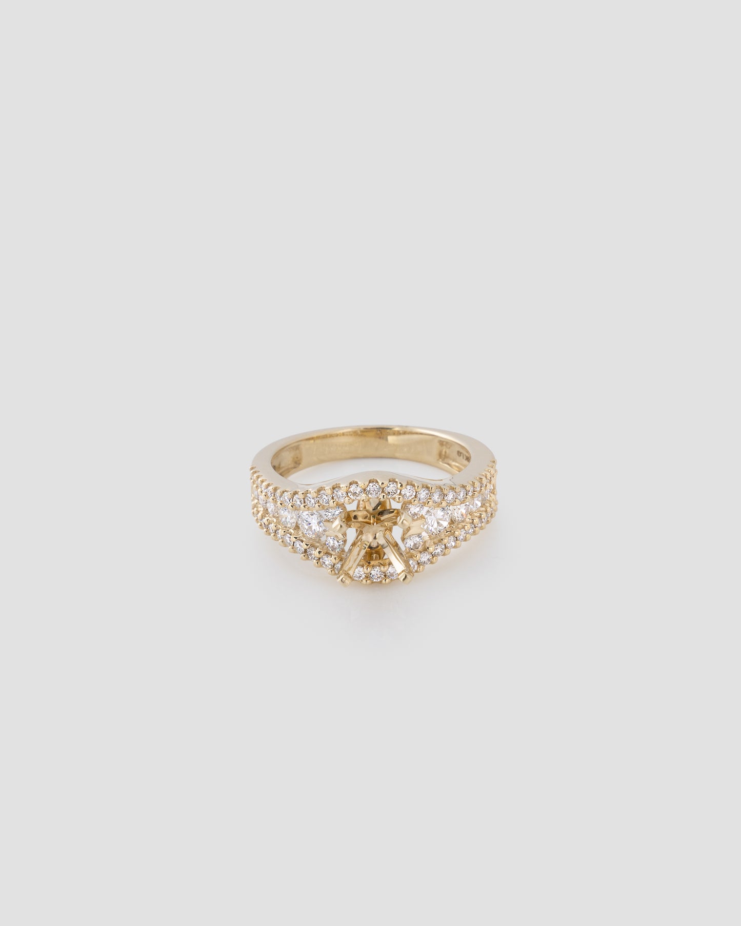 Diamond Dreams Ring Setting in Yellow Gold