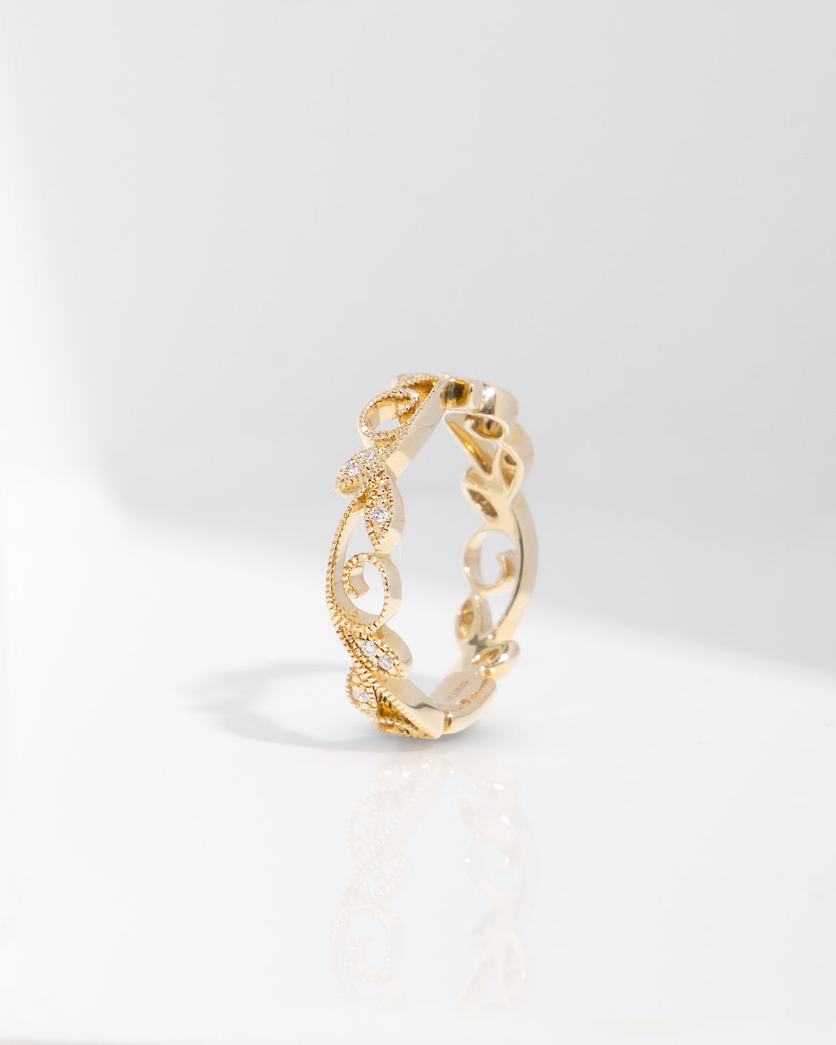 Diamond Filigree Diamond Band in Yellow Gold