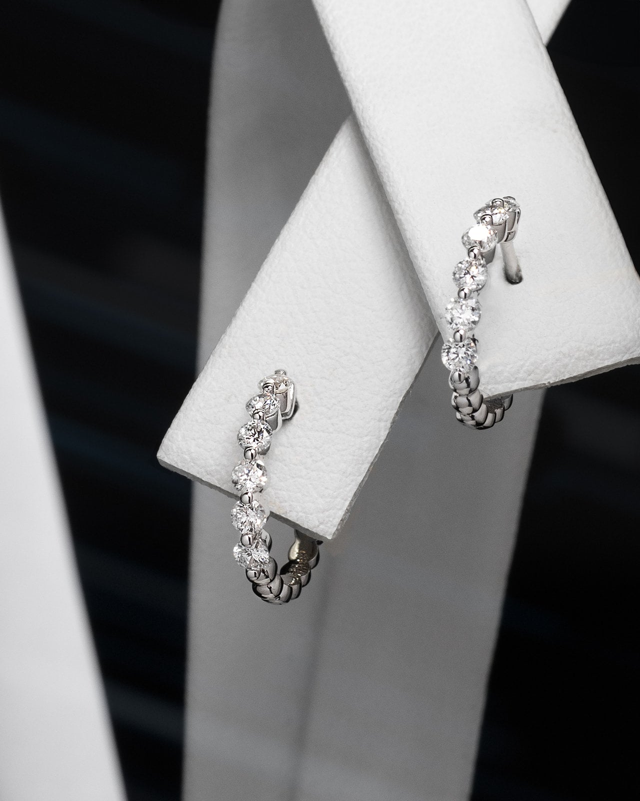 12 Diamond Hoop Earrings in White Gold