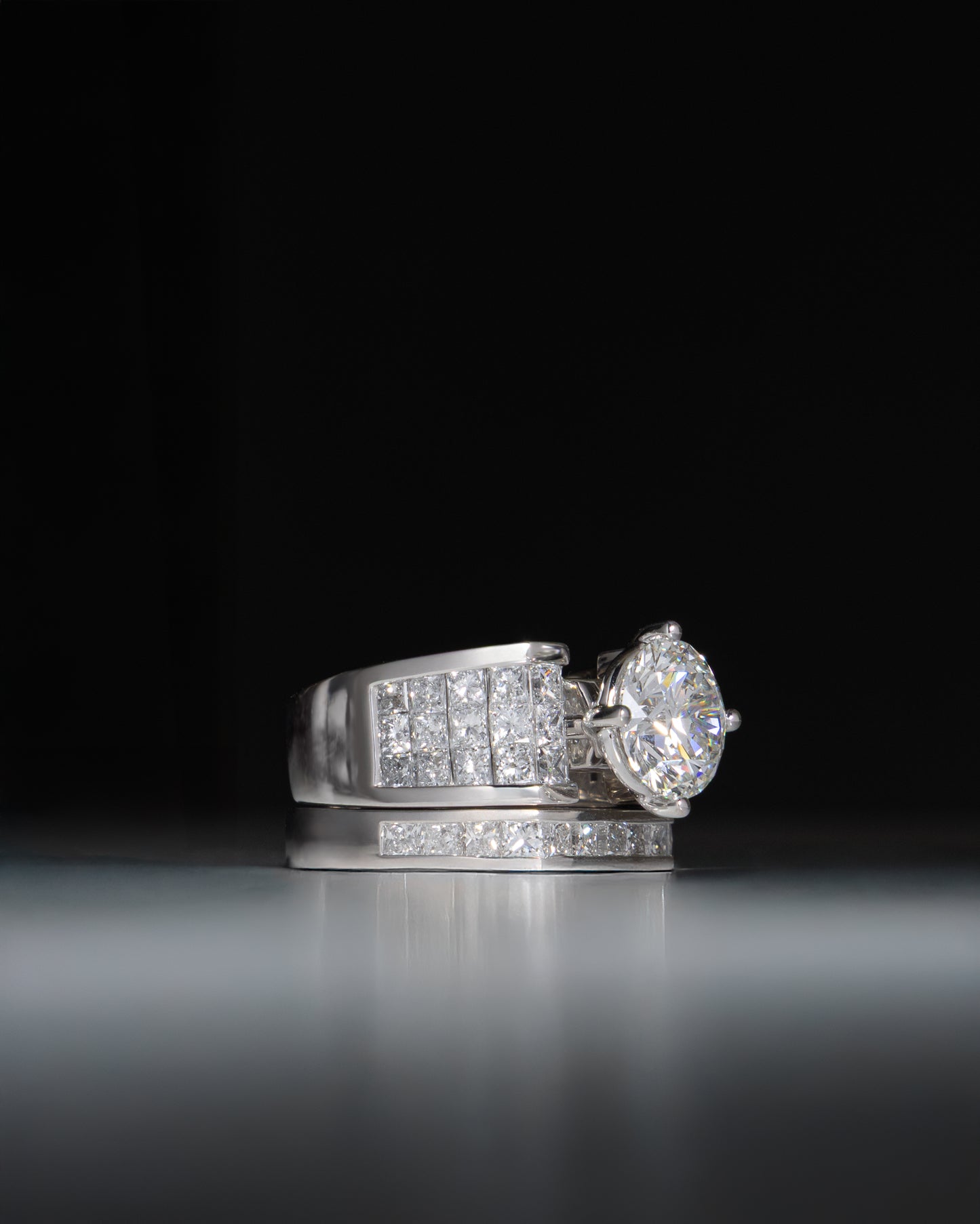 The Time-Stopper Diamond Ring in White Gold