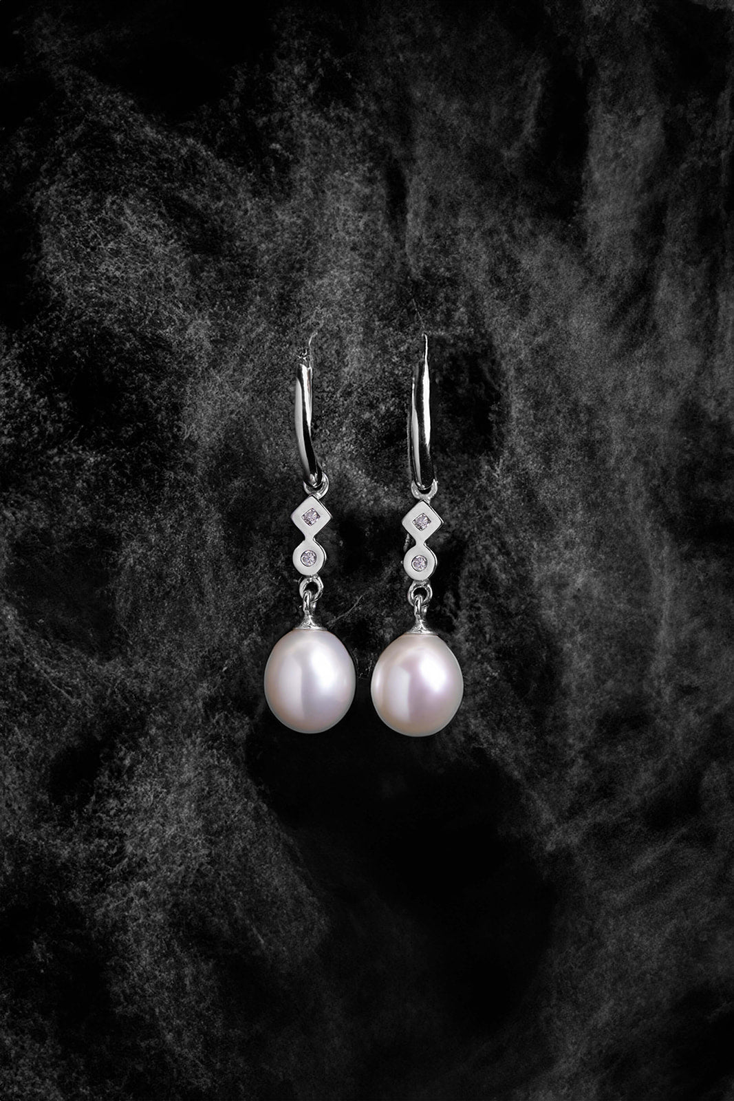 Pearl & Diamond Dangle Earrings in White Gold