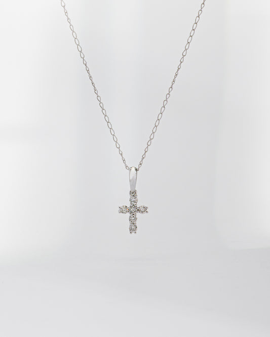 6 Diamonds Cross Pendant in White Gold
