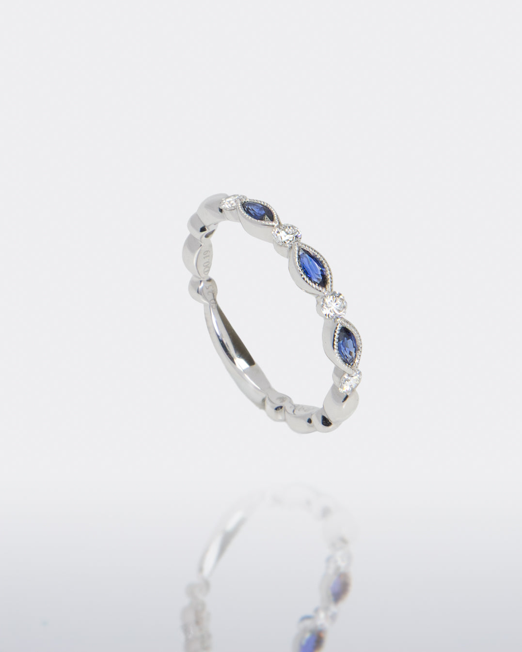 Sapphire & Diamond Platinum Milgrain Band