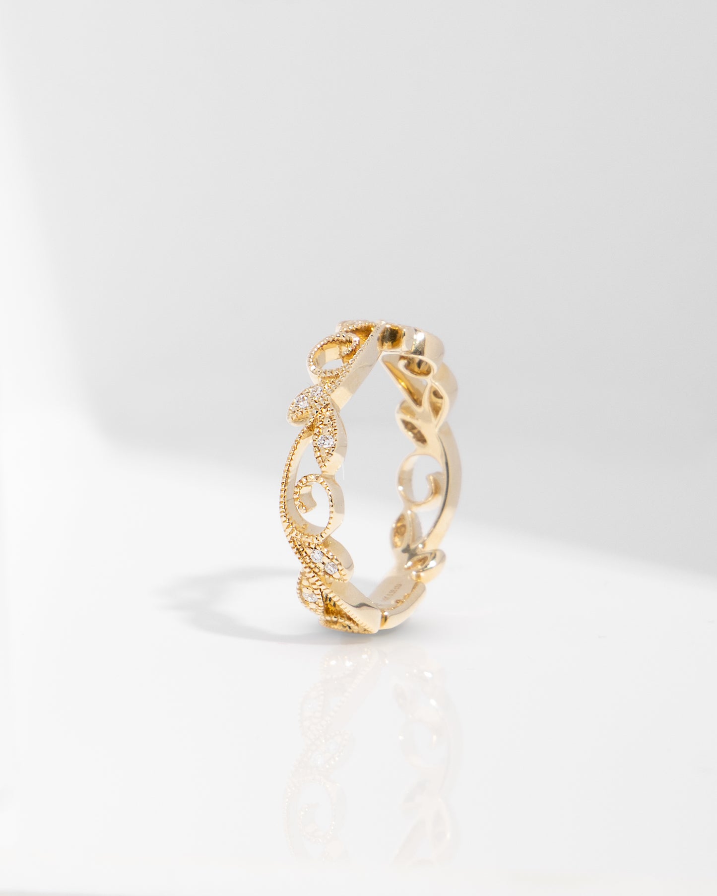 Diamond Filigree Diamond Band in Yellow Gold