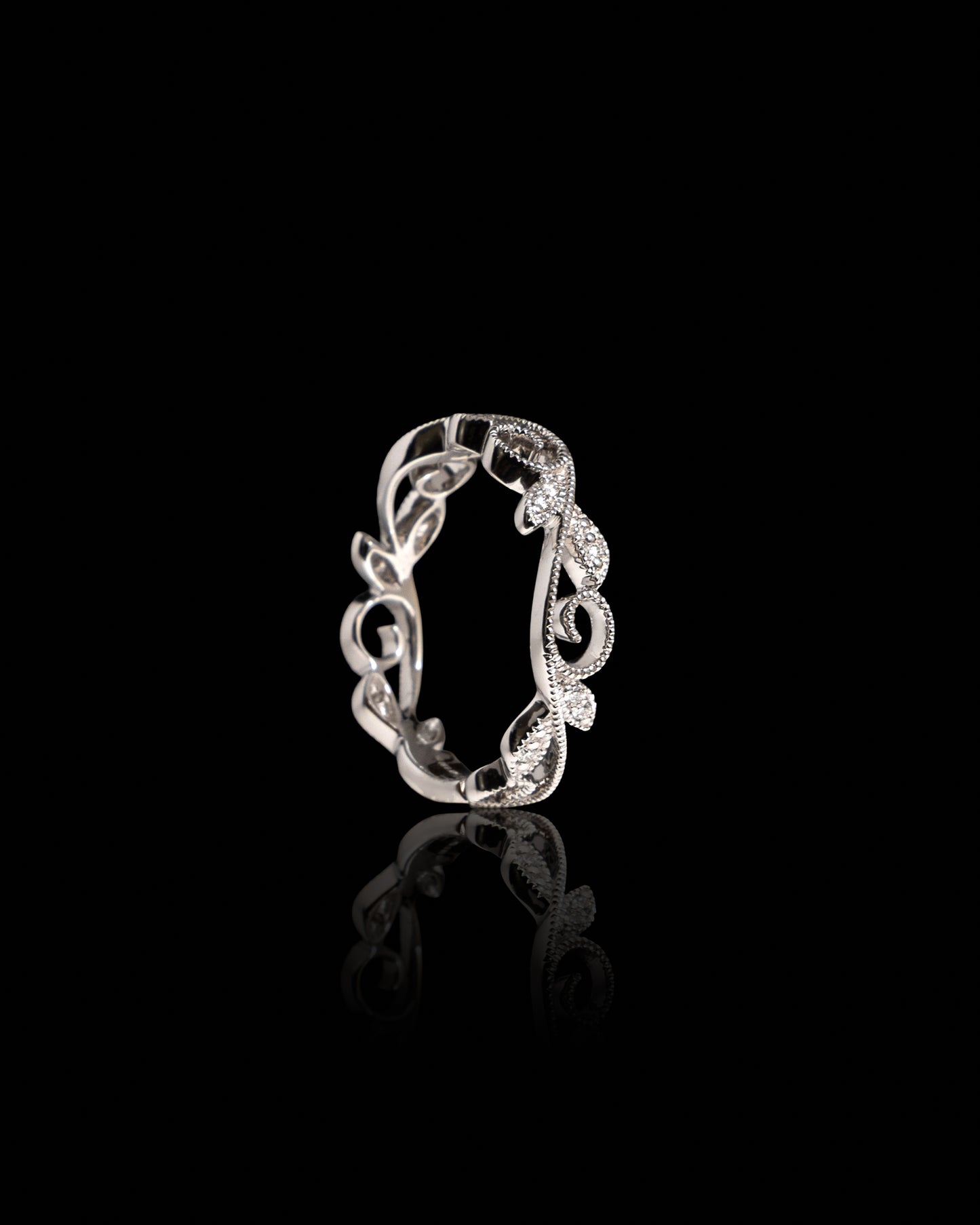 Diamond Filigree Ring in White Gold