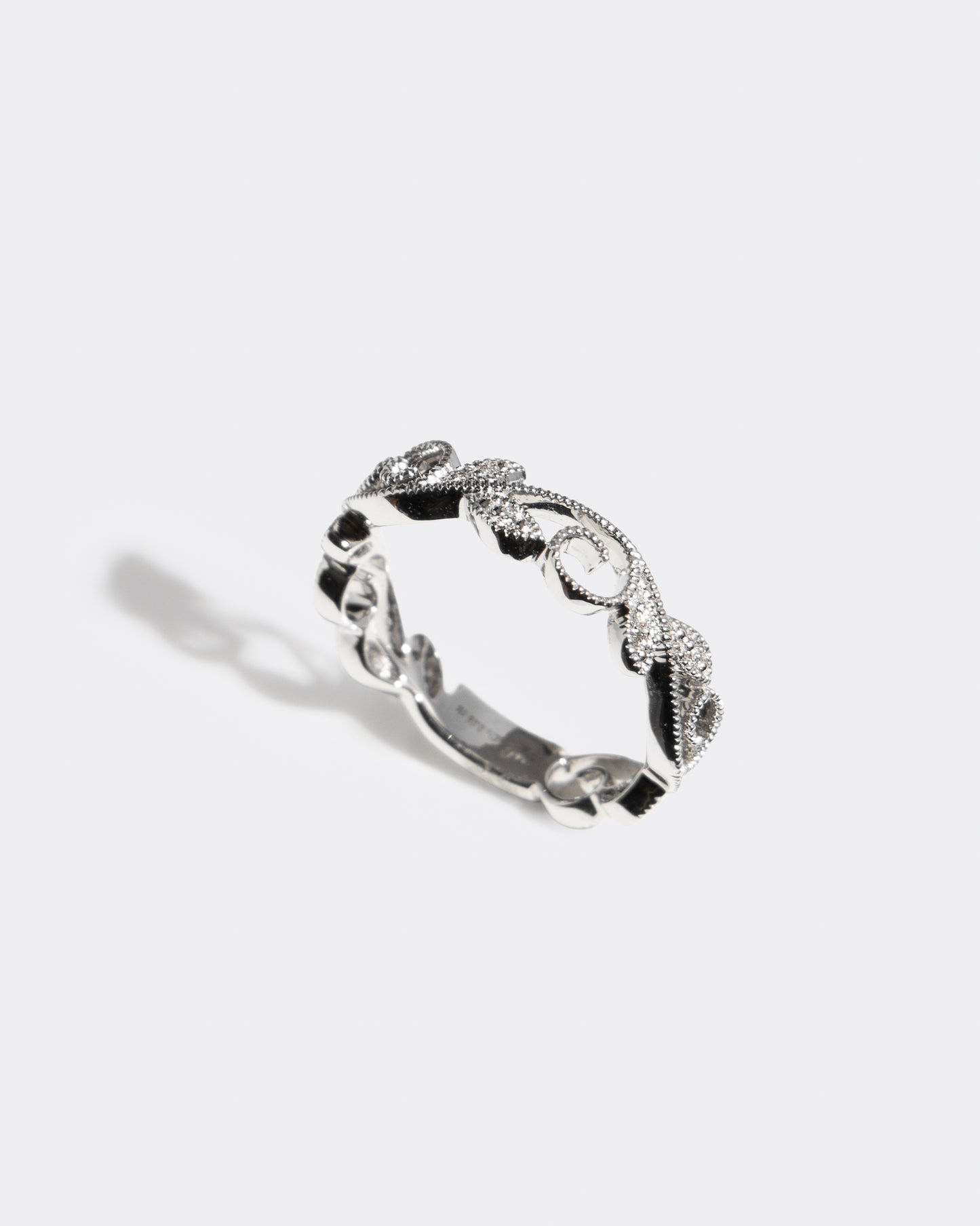 Diamond Filigree Ring in White Gold