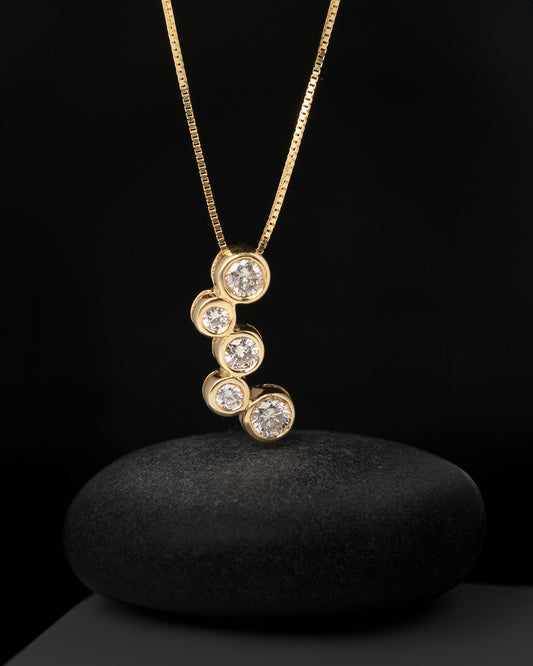 5 Round Diamond Ladder Pendant in Yellow Gold