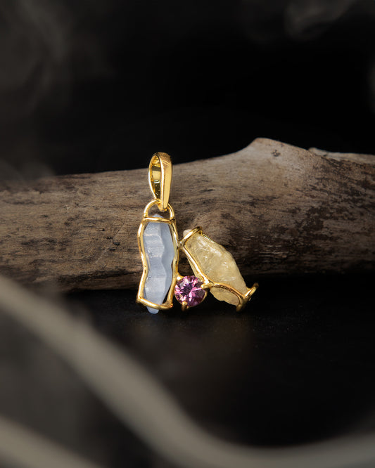Sapphire Crystals & Cut Sapphire Multi Color Pendant in Yellow Gold - Version 1