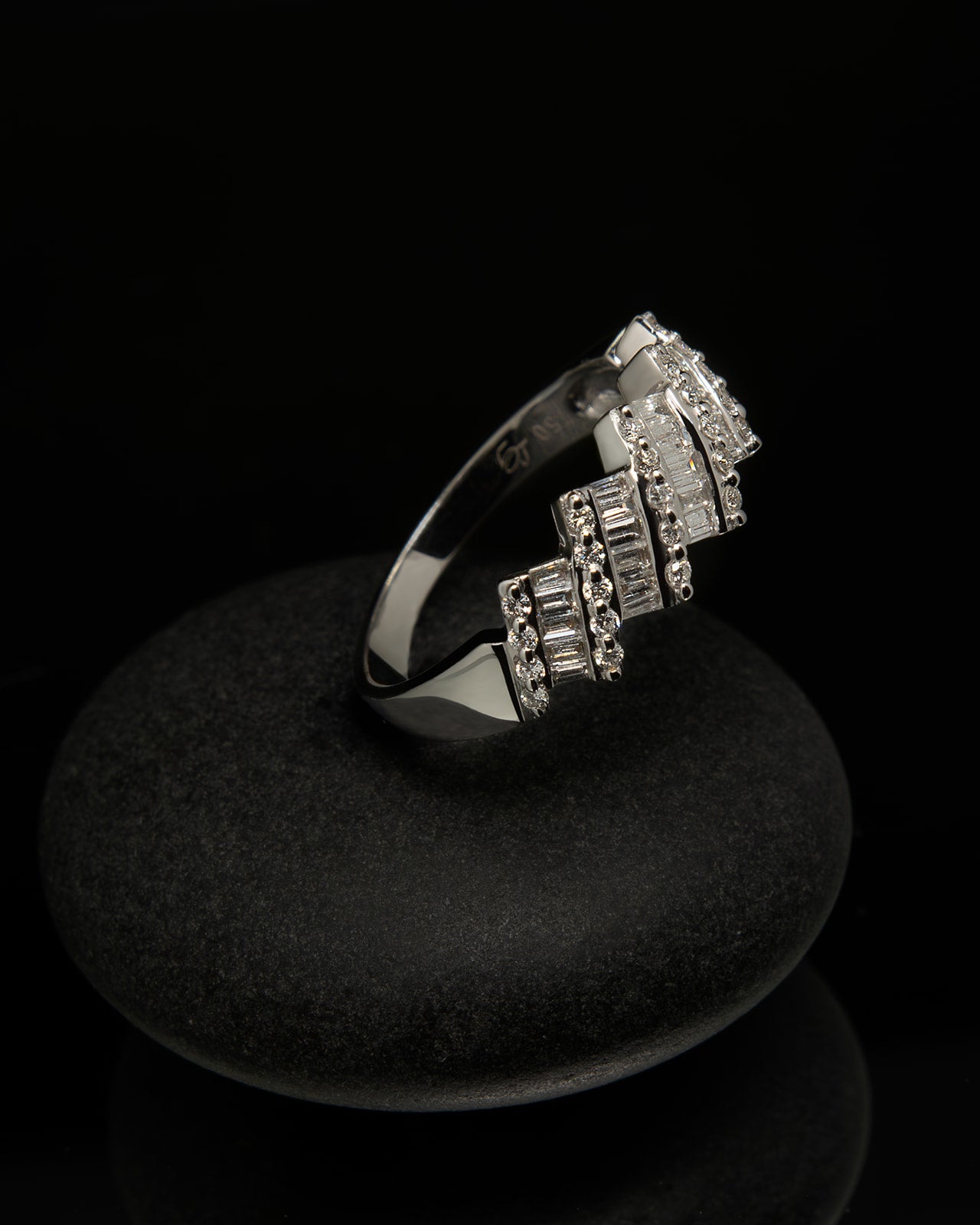 Baguette and Round Diamond Ring in White Gold